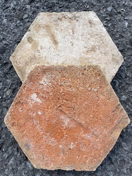 Lot of 4.7 m² of antique hexagonal terracotta tiles, 19th century Lot of 4.7 m² of antique hexagonal terracotta tiles, 19th century-2
