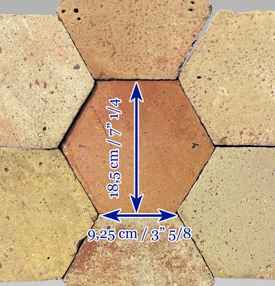 Lot of 4.7 m² of antique hexagonal terracotta tiles, 19th century Lot of 4.7 m² of antique hexagonal terracotta tiles, 19th century-4