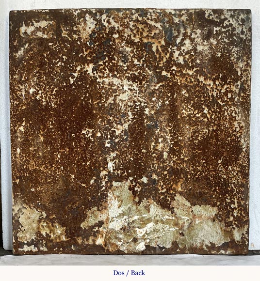 Antique fireback décorated with putti and a cannon, 19th century Antique fireback décorated with putti and a cannon, 19th century-6