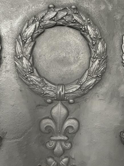 Fireback with Nike and music instrument Fireback with Nike and music instrument-2