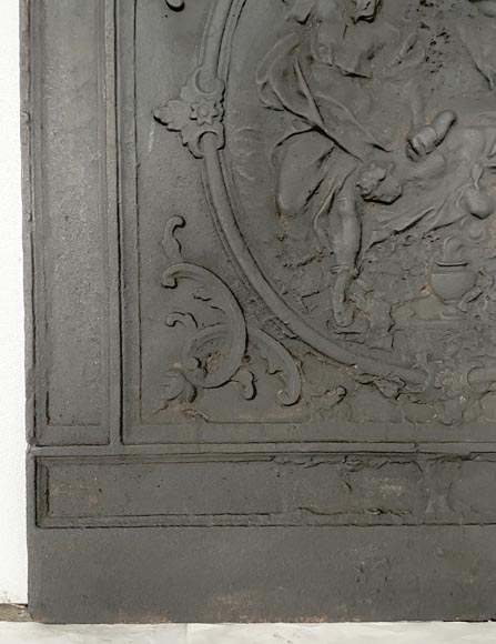 Beautiful cast iron fireback Beautiful cast iron fireback