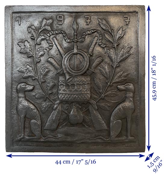 Modern fireback with a hunting decoration Modern fireback with a hunting decoration-7