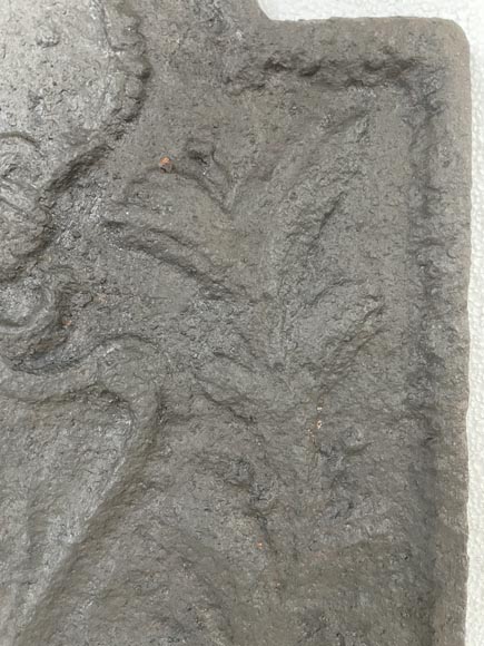 Cast iron fireback with the crowned arms of France Cast iron fireback with the crowned arms of France-4