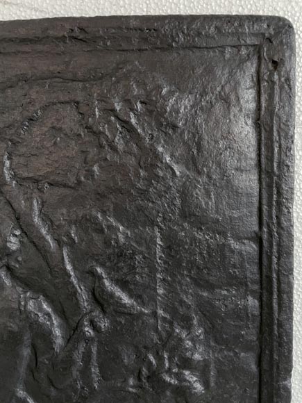 Cast iron fireback with gallant scene Cast iron fireback with gallant scene-3