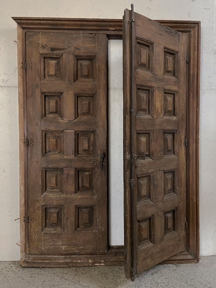Double oak door with iron work Double oak door with iron work-1