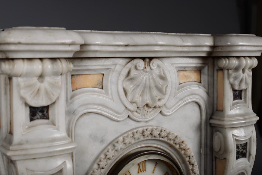 Set clock in Carrara marble taking the shape of a mantel Set clock in Carrara marble taking the shape of a mantel-3
