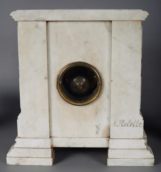 Set clock in Carrara marble taking the shape of a mantel Set clock in Carrara marble taking the shape of a mantel-7