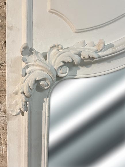 Louis XV style trumeau of painted in white wood with a shell Louis XV style trumeau of painted in white wood with a shell-4