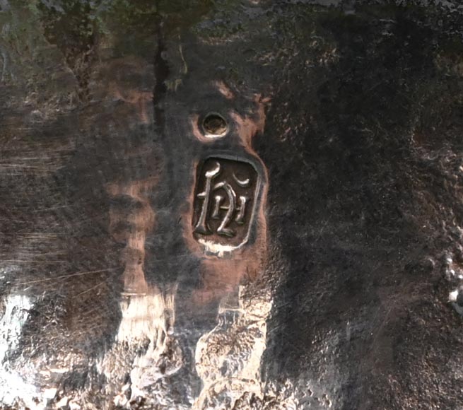 Henri HUSSON, Adrien HÉBRARD, Remarkable Solid Silver Vase with Grasshopper and Vine Leaves Decoration, circa 1908 Henri HUSSON, Adrien HÉBRARD, Remarkable Solid Silver Vase with Grasshopper and Vine Leaves Decoration, circa 1908-6