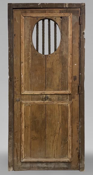 Small antique and simple door in oak with an oval opening Small antique and simple door in oak with an oval opening-0