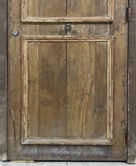 Small antique and simple door in oak with an oval opening Small antique and simple door in oak with an oval opening-3