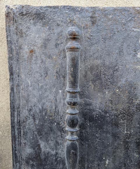 Antique fireback with pillars of Hercules, 18th century Antique fireback with pillars of Hercules, 18th century-1