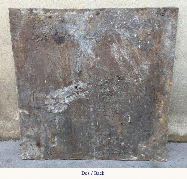 Antique fireback with pillars of Hercules, 18th century Antique fireback with pillars of Hercules, 18th century-4