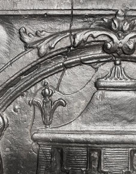 18th-century fireplace plaque with a salamander and two atlantes supporting an entablature with fire vases 18th-century fireplace plaque with a salamander and two atlantes supporting an entablature with fire vases-5