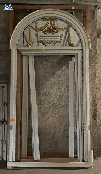 Carved, regilded and white-painted wooden paneling Carved, regilded and white-painted wooden paneling-2