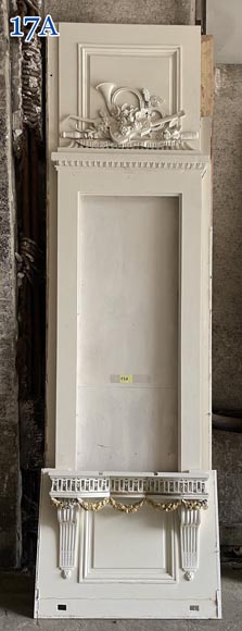Carved, regilded and white-painted wooden paneling Carved, regilded and white-painted wooden paneling-13