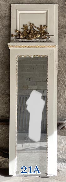 Carved, regilded and white-painted wooden paneling Carved, regilded and white-painted wooden paneling-19