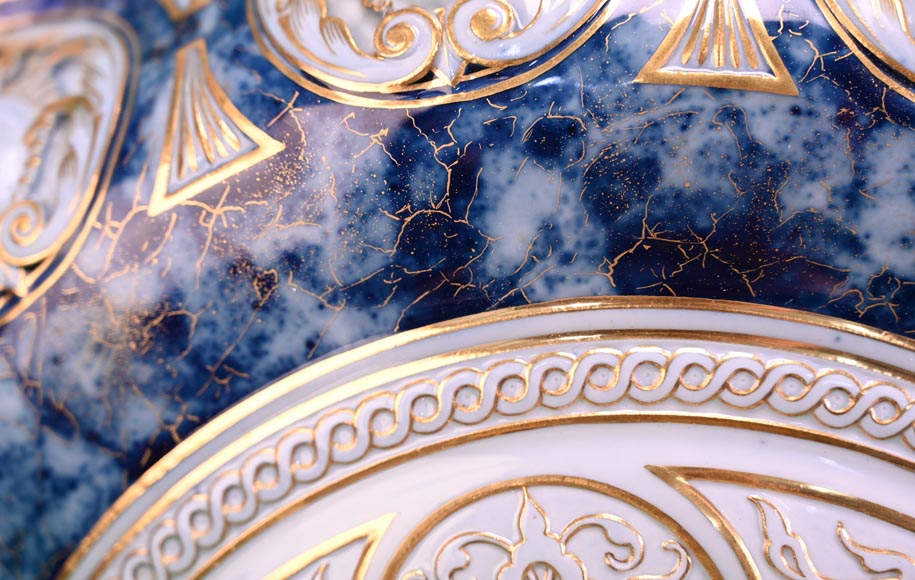 SÈVRES Manufacture, Porcelain Tazza with Masks, 1846-1863 SÈVRES Manufacture, Porcelain Tazza with Masks, 1846-1863-4