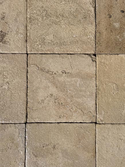 Batch of about 13,5m² of stone square tiles Batch of about 13,5m² of stone square tiles-2
