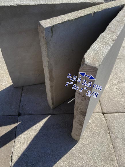 Batch of about 13,5m² of stone square tiles Batch of about 13,5m² of stone square tiles-4