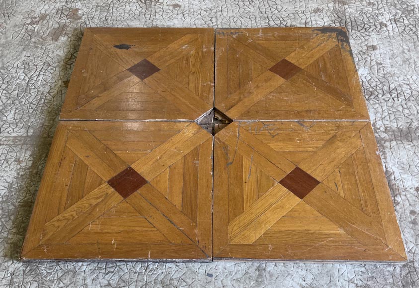 Batch of about 6m² of oak parquet flooring with a cross motif intersperses with mahogany Batch of about 6m² of oak parquet flooring with a cross motif intersperses with mahogany-1