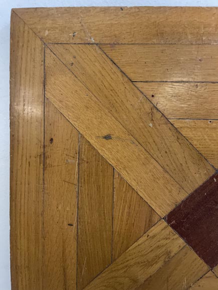 Batch of about 6m² of oak parquet flooring with a cross motif intersperses with mahogany Batch of about 6m² of oak parquet flooring with a cross motif intersperses with mahogany-4