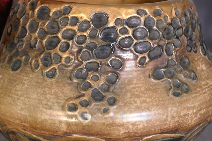 Eduard Stellmacher (attributed to) for Amphora, Earthenware owl vase, late 1890s-6