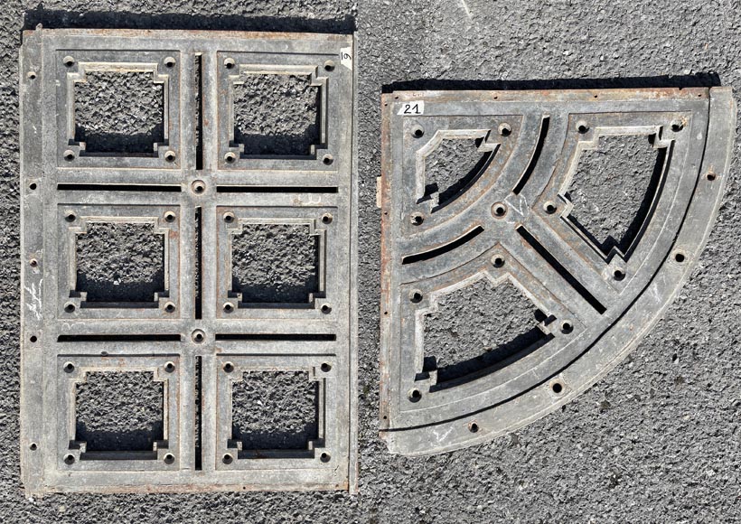 Double Quarter-Turn Staircase and Walkway in Cast Iron and Wrought Iron, 1865 Double Quarter-Turn Staircase and Walkway in Cast Iron and Wrought Iron, 1865 -8