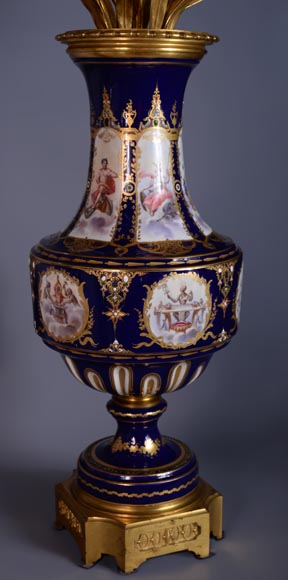 Pair of Girandoles in bronze and Sèvres porcelain Pair of Girandoles in bronze and Sèvres porcelain-5