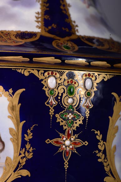 Pair of Girandoles in bronze and Sèvres porcelain Pair of Girandoles in bronze and Sèvres porcelain-12