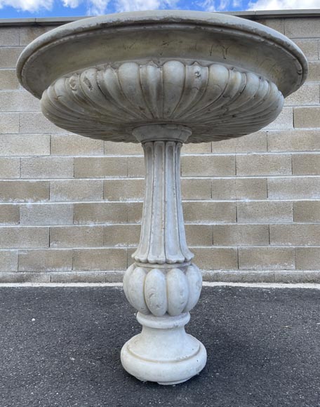 Central fountain in Carrara marble, godroon decors Central fountain in Carrara marble, godroon decors-4