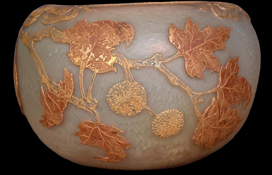 Daum Nancy — “Maple Leaves” Art Nouveau Acid-Etched Glass Vase Daum Nancy — “Maple Leaves” Art Nouveau Acid-Etched Glass Vase-3