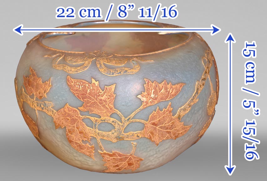 Daum Nancy — “Maple Leaves” Art Nouveau Acid-Etched Glass Vase Daum Nancy — “Maple Leaves” Art Nouveau Acid-Etched Glass Vase-9