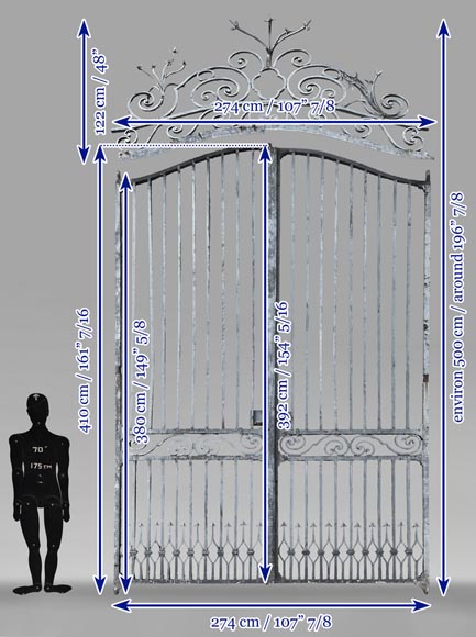 Wrought iron double panel gate with spikes Wrought iron double panel gate with spikes-13