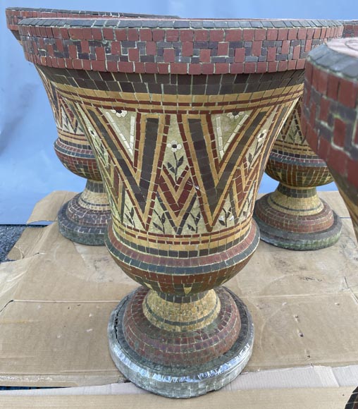 Four mosaic garden vases Four mosaic garden vases-2