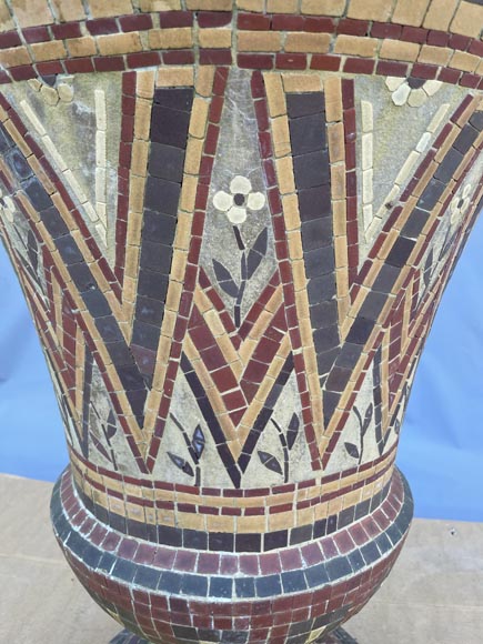 Four mosaic garden vases Four mosaic garden vases-8