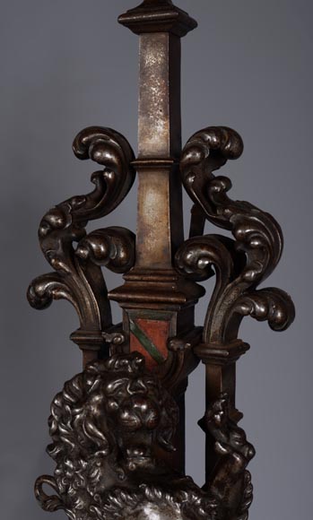 Pair of silvered iron and cat iron andirons with standing lions Pair of silvered iron and cat iron andirons with standing lions-5