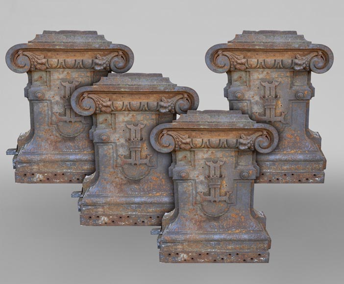 Four cast-iron pilaster bases adorned with a coat of arms Four cast-iron pilaster bases adorned with a coat of arms-0