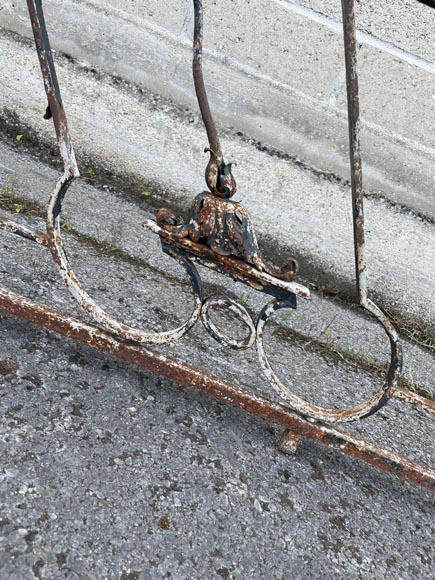 Long pair of staircase railings in the Napoleon III style, 18th century Long pair of staircase railings in the Napoleon III style, 18th century-9