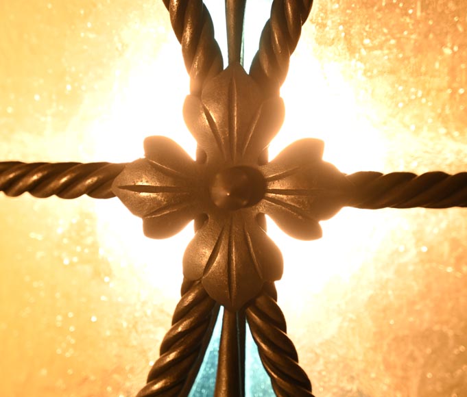 Pair of neo-Gothic lanterns with fleur-de-lis and dolphins, circa 1895 Pair of neo-Gothic lanterns with fleur-de-lis and dolphins, circa 1895-14