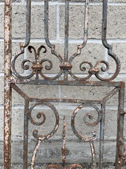 Small wrought-iron gate Small wrought-iron gate-3