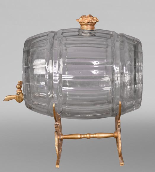 L’Escalier de Cristal (attributed to) Gilt-bronze liqueur barrel with its stand L’Escalier de Cristal (attributed to) Gilt-bronze liqueur barrel with its stand-2