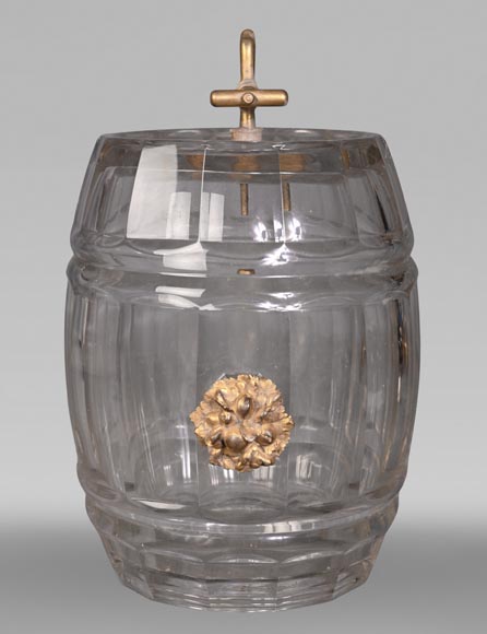 L’Escalier de Cristal (attributed to) Gilt-bronze liqueur barrel with its stand L’Escalier de Cristal (attributed to) Gilt-bronze liqueur barrel with its stand-7