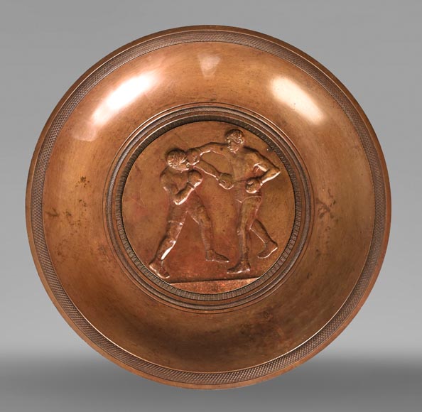 Bronze cup decorated with a boxing match Bronze cup decorated with a boxing match-1