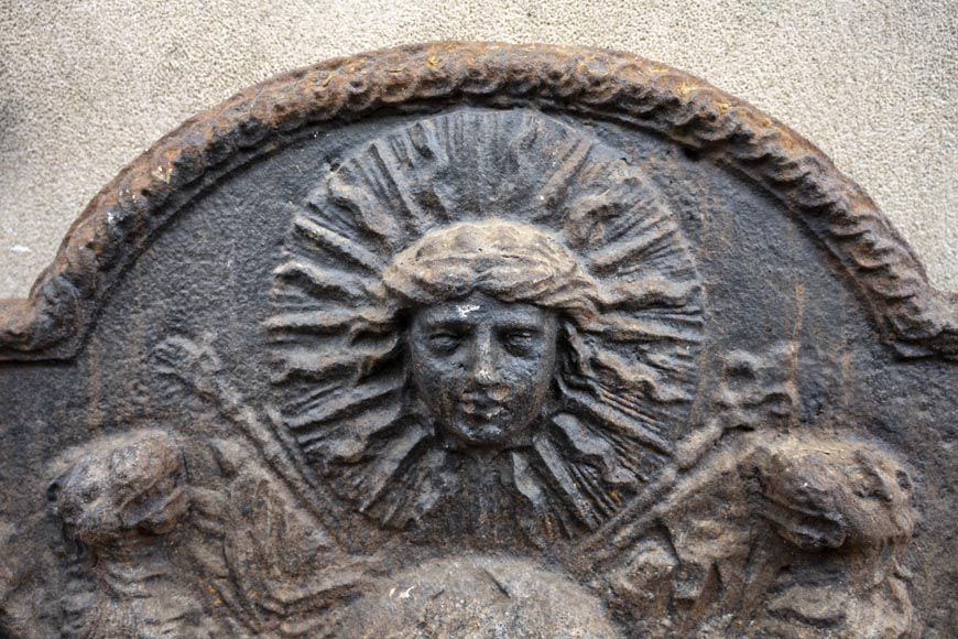 Louis XIV fireback with two lions, 1673 Louis XIV fireback with two lions, 1673-2