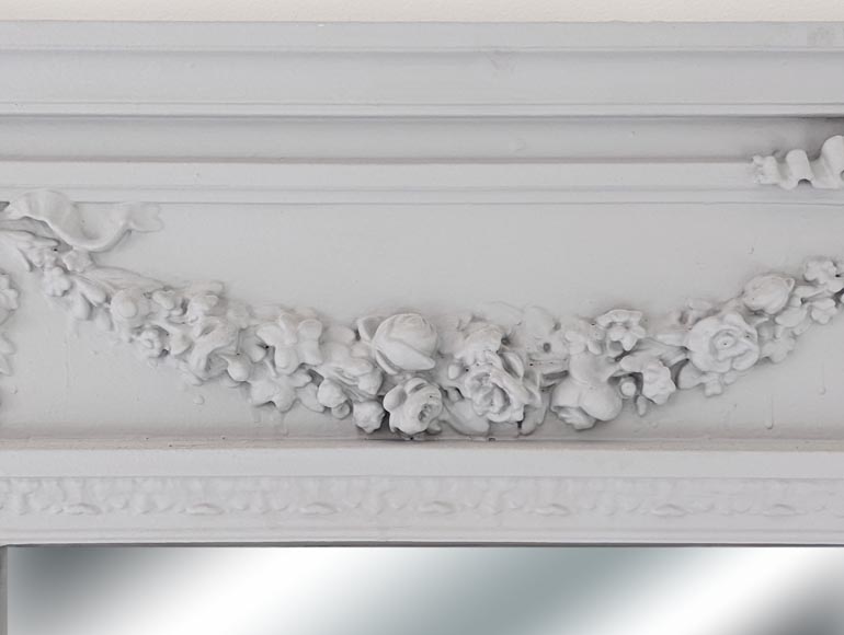 Trumeau with flower garland decoration in the Louis XVI style Trumeau with flower garland decoration in the Louis XVI style-2