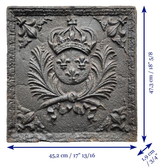 Fireback with the coat of arms of France from the 17th century Fireback with the coat of arms of France from the 17th century-7