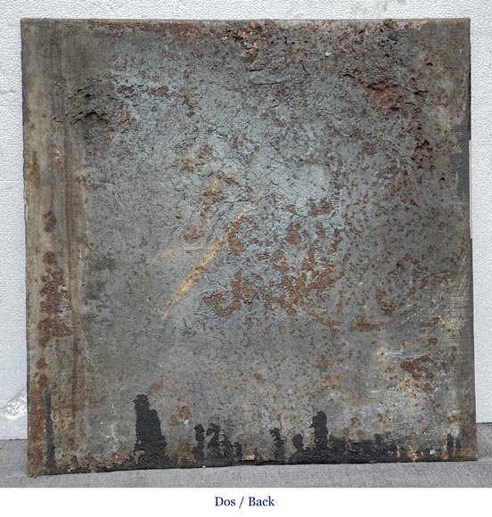 18th century fireback decorated with a garland of flowers 18th century fireback decorated with a garland of flowers-4