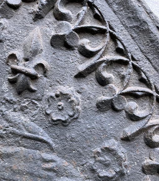 Fireback from the 17th century representing a mythological scene Fireback from the 17th century representing a mythological scene-5