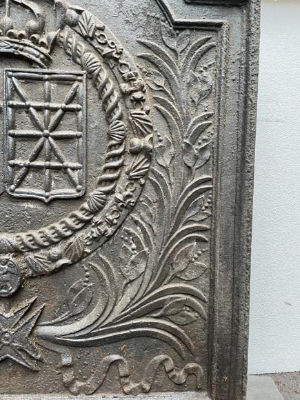 Fireback from the 17th century with the arms of France and Navarre Fireback from the 17th century with the arms of France and Navarre-6